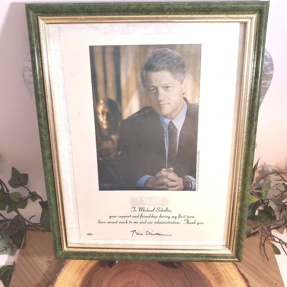 Bill Clinton Signed Friendship Appreciation Picture (for first term support)